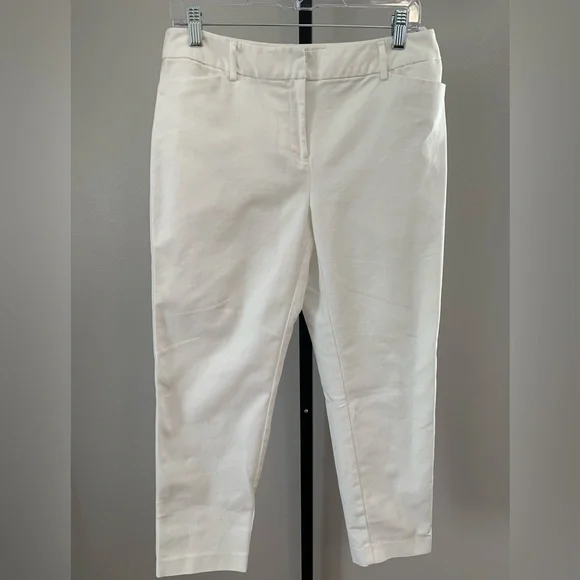 Liz Claiborne White Cropped Pants - Picture 1 of 16